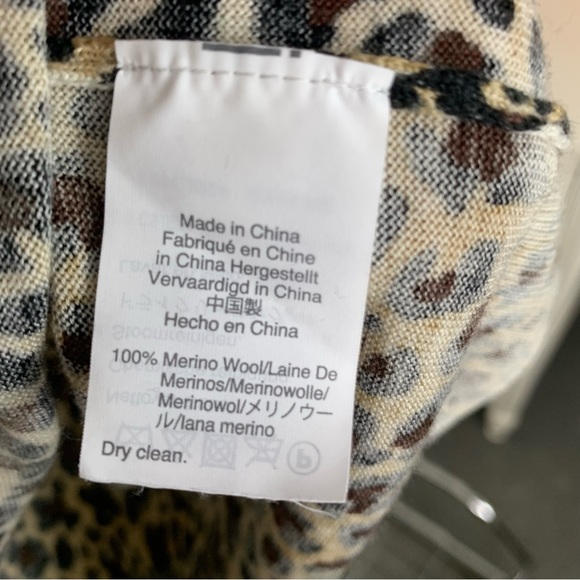 J. CREW Merino Wool Teddy Leopard Print Sweater. - Picture 5 of 5